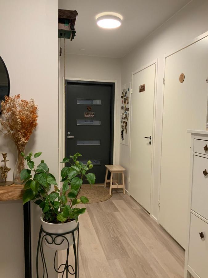 Private Room In The Shared Detached House. Vantaa Bagian luar foto
